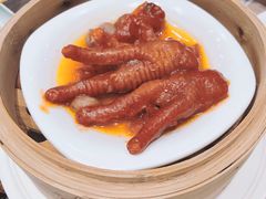 -钟书阁(群光广场店)