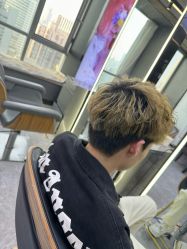 -藤野造型烫发染发