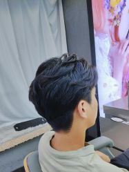 -藤野造型烫发染发