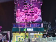 -黄桷坪涂鸦艺术街