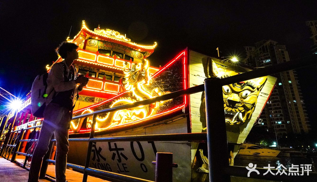 N刷的文游三亚丨在海南乘古船夜游三亚湾跨年