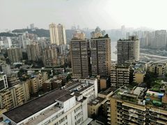 -全季酒店(重庆李子坝牛角沱地铁站店)