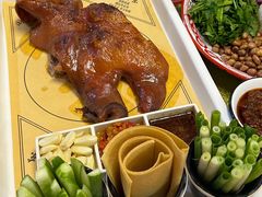 -闯关东东北农家菜(崂山石老人店)