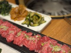 京葱牛小排-炼火烤肉店