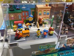 -泡泡玛特POPMART机器人店(高新万达店)