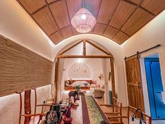-悟空山宿陨石私汤温泉酒店(神舟大道地铁站店)