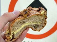 -HOT CRUSH趁热集合·现烤面包(环球港店)