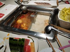 -海底捞火锅鲜切牛肉主题店(长寿路店)