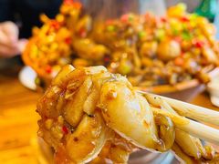 炭火蛙王-老佛爷蛙锅•鲜蛙煲(麦凯乐店)