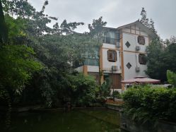 -莲生母婴月子中心(清水河公园店)
