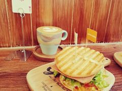 -Catch Bagel(芳草地店)