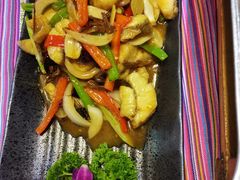 -香巴拉云南餐厅(华莱坞店)