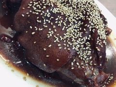-巷子深菜馆·津门肘子(滨海店)