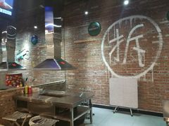 -马路牙子烧烤音乐酒馆(望京店)
