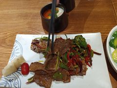 -云海肴·汽锅鸡·云南菜(天山百盛优客店)