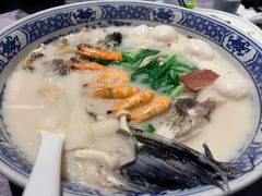 极品八宝鱼头皇-山外山菜馆(玉泉路店)