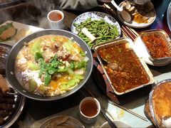 -手抄板凳江南菜(湖滨商业街店)
