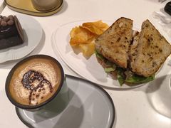 -潮一不贰·法式甜品·生日蛋糕·西式简餐(外滩店)