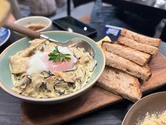 滇南杂菌配酸面包-山野板扎·云贵川Bistro(上海首店)