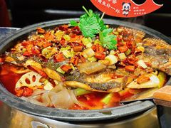 -辣尚瘾·烤鱼·新川菜(交大直营店)
