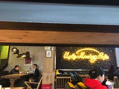 等位区-奇醜的猴子咖啡(财信广场店)