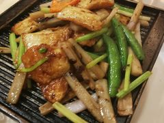 香芹锅烧墨鱼饼-山泉公馆酒家(珠江新城店)