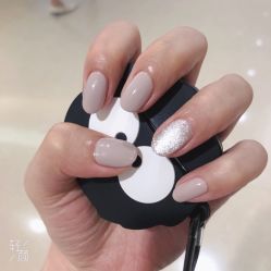 -悦指间美甲美睫