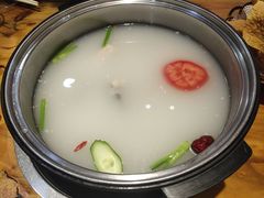 -风情丽江斑鱼火锅(孙家沟西南路80号店)