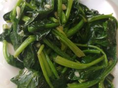 -清真磊磊烧烤老店(饮虎池街34号店)