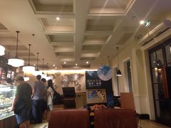 大堂-星巴克臻选(广州沙面店)