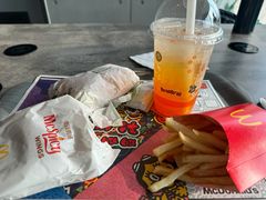 -麦当劳(展览路店)