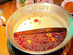 经典鸳鸯锅底-草堂無二·成都串串(万象城店)