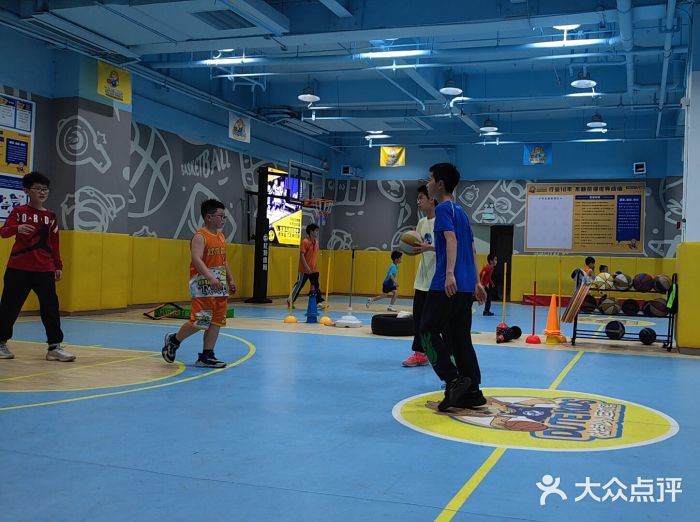 杜特体育青少年篮球训练营(西联广场校区)图片
