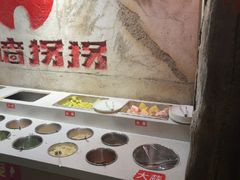 -城墙拐拐火锅(三峡广场黑金冠店)