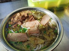 -花溪牛肉粉(八鸽岩店)