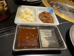 -山川小町·极番烧肉(新地假日广场店)