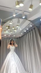 -衣贝姿婚纱礼服馆