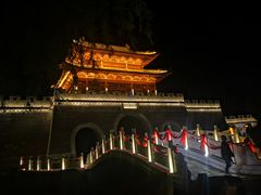 -雪山彩虹谷景区