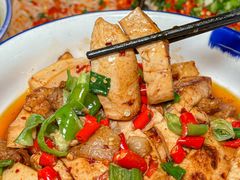 -佬牌火辣辣衢州特色菜(皇冠总店)