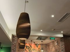 -香巴拉云南餐厅(华莱坞店)