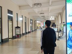 -王府井奥莱临潼小镇(临潼店)