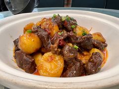 小土豆烧牛腩-鑫小城故事·砂锅·排骨藕汤(兴业路店)
