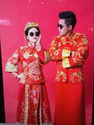 点击看大图 -现代经典婚纱摄影