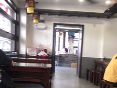 大堂-长人馄饨铺(解放街店)