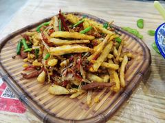 -江城燕子大排档(江汉路步行街店)