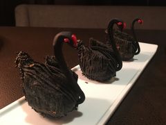 黑天鹅酥-广州文华东方酒店·江-由辉师傅主理