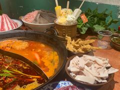 -周小明火锅(黑金冠社区店)