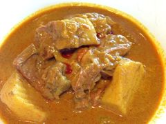 咖喱牛腩-翠华餐厅(山顶道店)