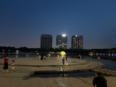 -南翔镇银翔湖公园