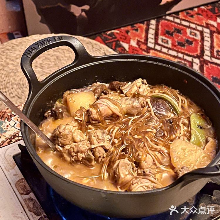 厦门也能吃到铁锅炖…